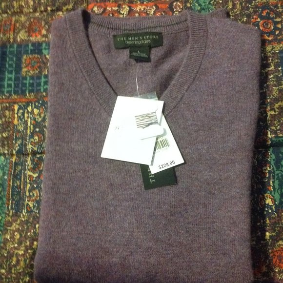 Bloomingdale's Men's Light Weight Purple Cashmere Sweater - Large -New With Tags - Picture 3 of 9